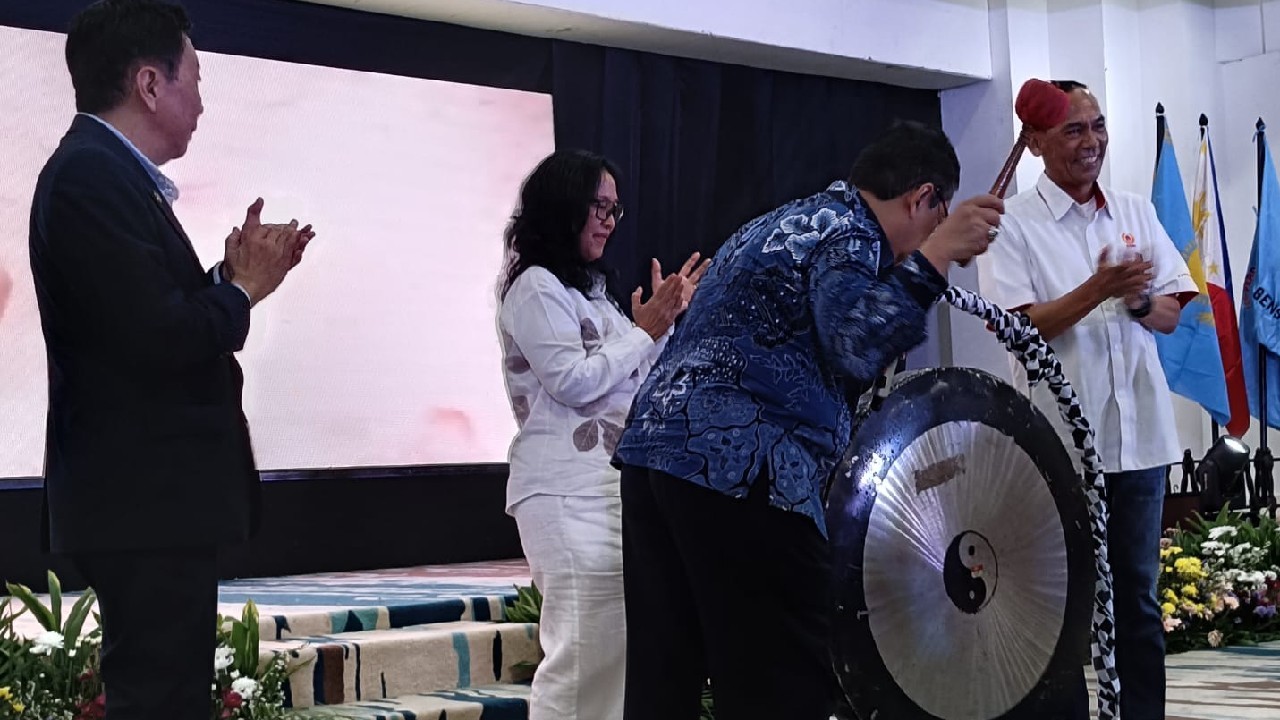 Duel Sengit GM Megaranto vs GM Quizon Warnai JAPFA Chess Festival ke-15 IMG-20251005-WA0121.jpg