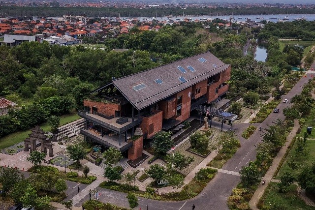 Dukung Konsep Pariwisata Berkelanjutan, Menteri Pariwisata Visitasi KEK Kura Kura Bali aax6.jpg