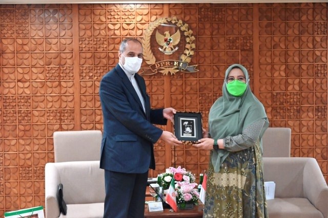 RI - Iran Perkuat Hubungan Kerja Sama Bidang Teknologi dan Kesehatan