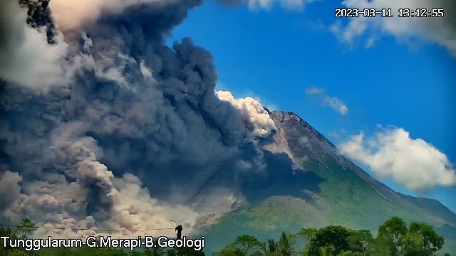 Awan Panas Masih Berlanjut, Masyarakat Diminta Jauhi di KRB G. Merapi